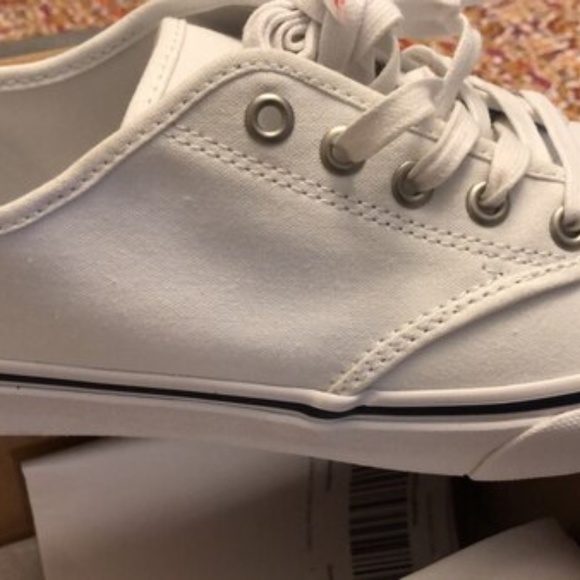 Classic Women's White Vans Size 11 - Picture 2 of 4